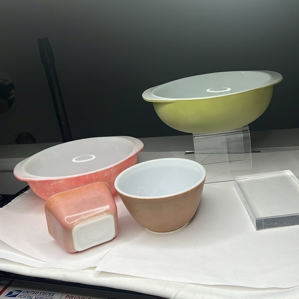 5 piece Pyrex Set - Picture 3 of 8